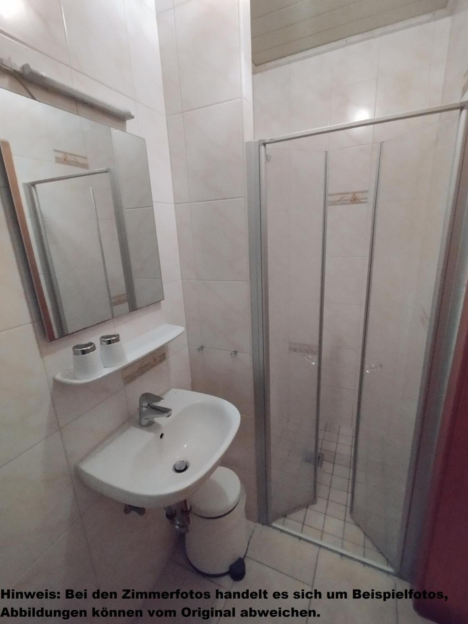 Pension Villa Broedel บาดบลังเคนบวร์ก ภายนอก รูปภาพ